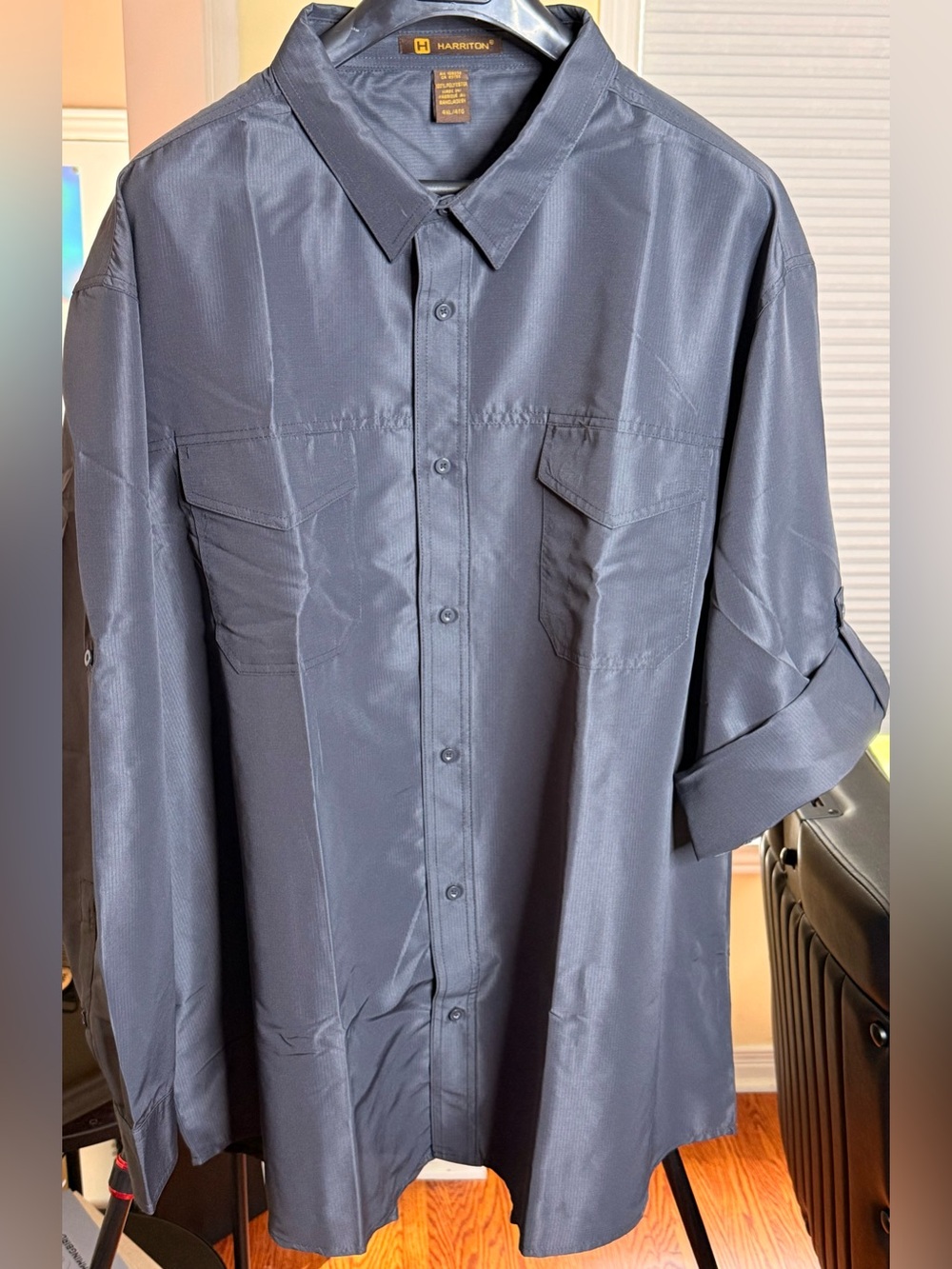 Gorgeous HARRITON Button Down Shirt!!!
4XL